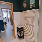 Pitstop Apartment